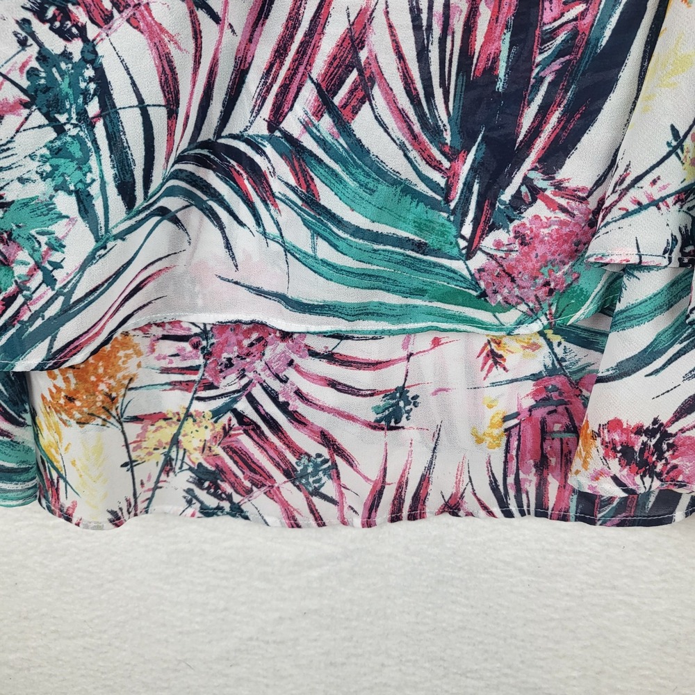 Lane Bryant Tropical Leaf Print Cold Shoulder V Neck Sleeveless Top Plus Size 20 - Picture 2 of 6